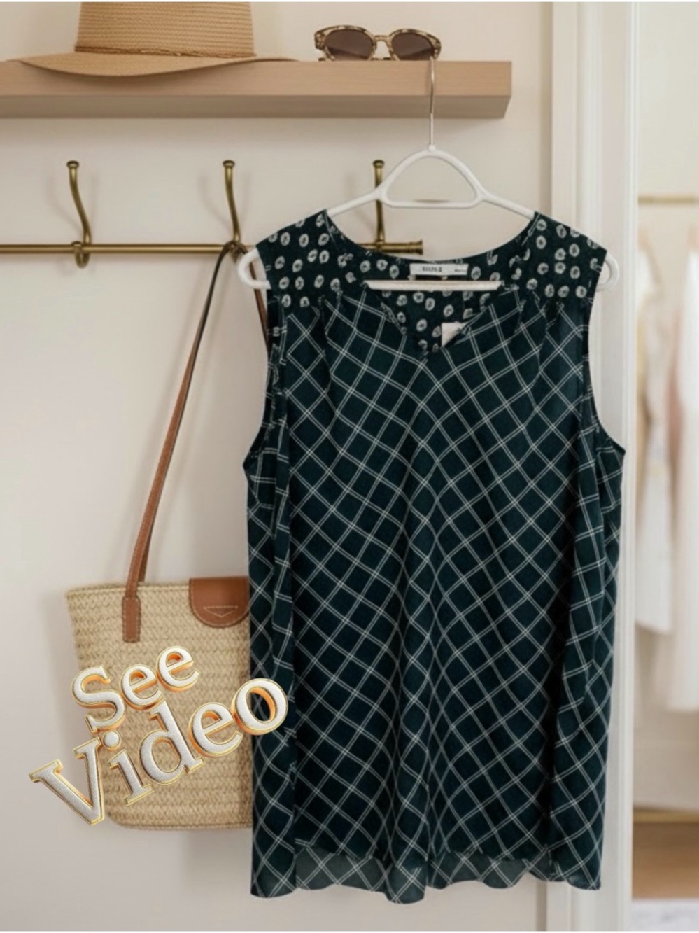 NWT RICKI’S Sleeveless Tank Style Flowy Green Top V-Neck Raw Edge Scallops